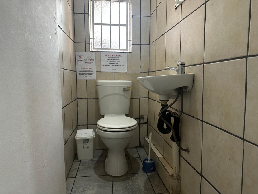 9 Bedroom Property for Sale in Brandwag Free State